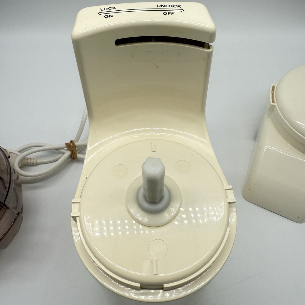 Vintage Sunbeam OSKAR Food Processor 14081 W/Slicer Shredder Attachment France - Picture 5 of 7
